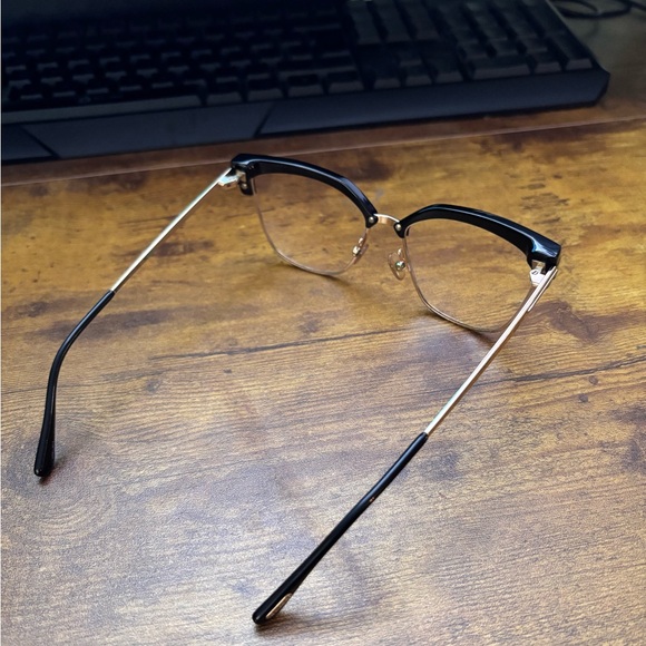 Tom Ford eyeglasses - Picture 4 of 9